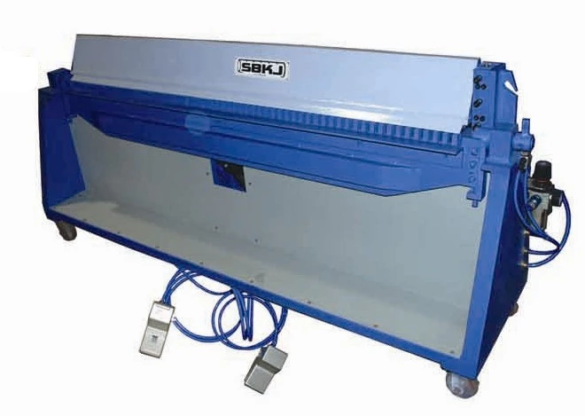 Pneumatisk presbremsefoldemaskine